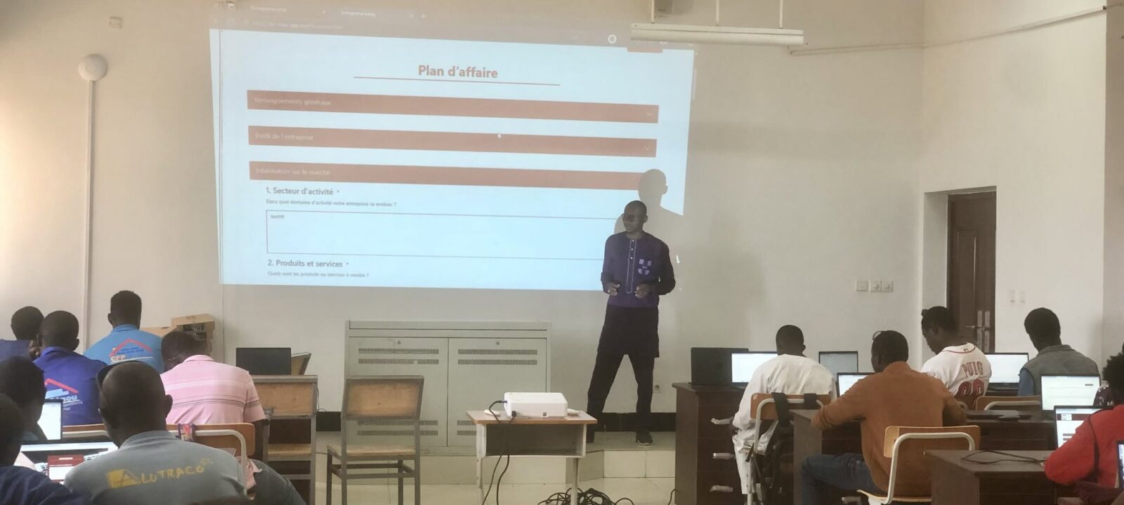 FORMATION EN ENTREPRENEURIAT